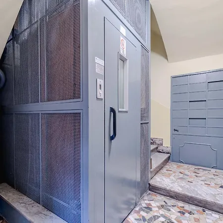 Guesthost - Piazza Vittorio Veneto 아파트 토리노