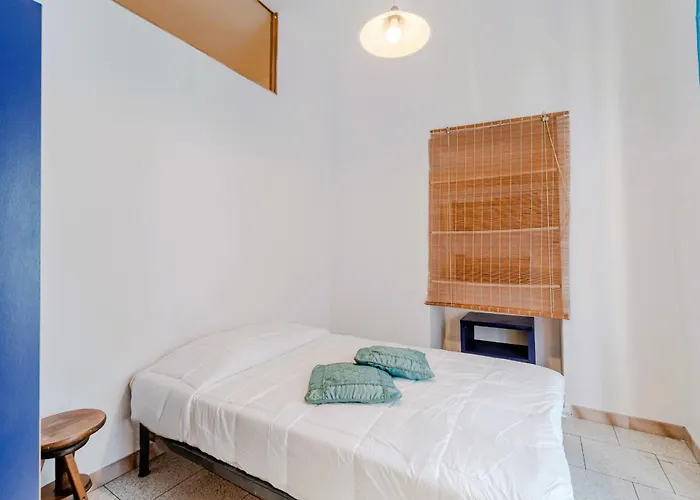 Guesthost - Piazza Vittorio Veneto Apartamento